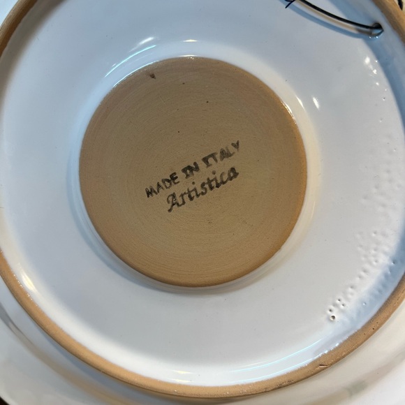Hand Painted and Numbered Pottery Wall Plate Marked “Made in Italy Artistica” - Picture 3 of 4